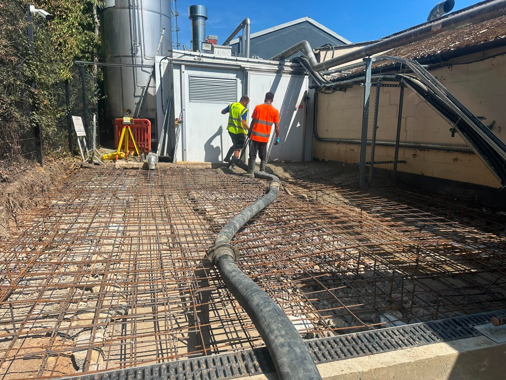 On-Site Volumetric Ready Mix Concrete Foundation Slab Pouring Hounslow